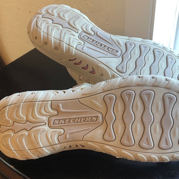 Sketchers off white active lifestyle sandals size 7 - Picture 5 of 6